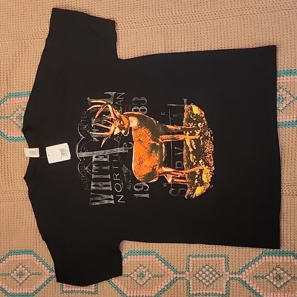 5/$25 NWT Whitetail Deer T- Shirt 🦌 - Picture 1 of 6